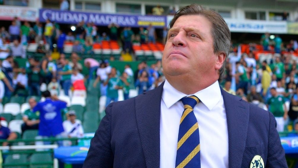 Miguel Herrera en el Estadio de León