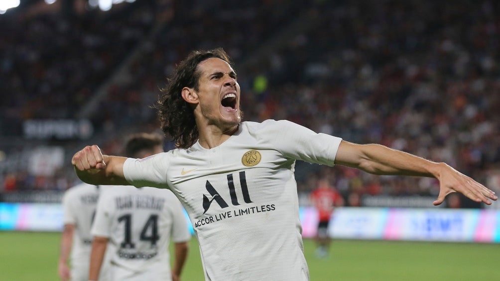 Edinson Cavani con el PSG