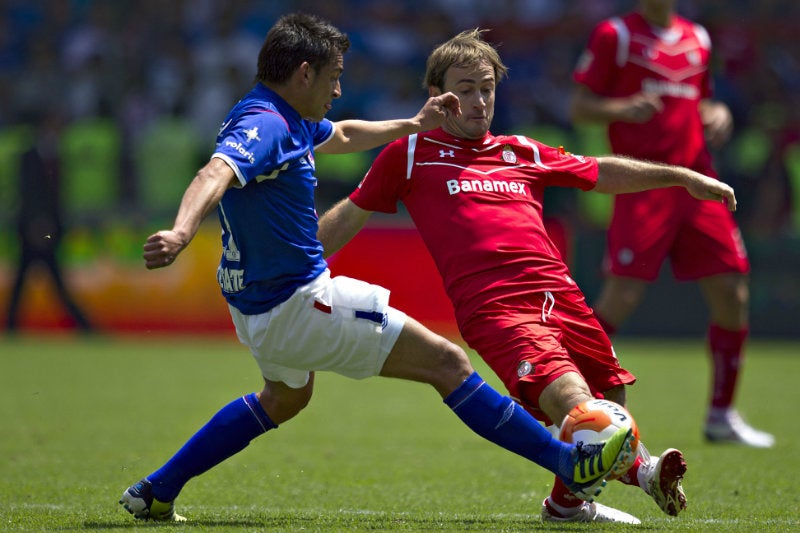  Martín Romagnoli en partido con Toluca