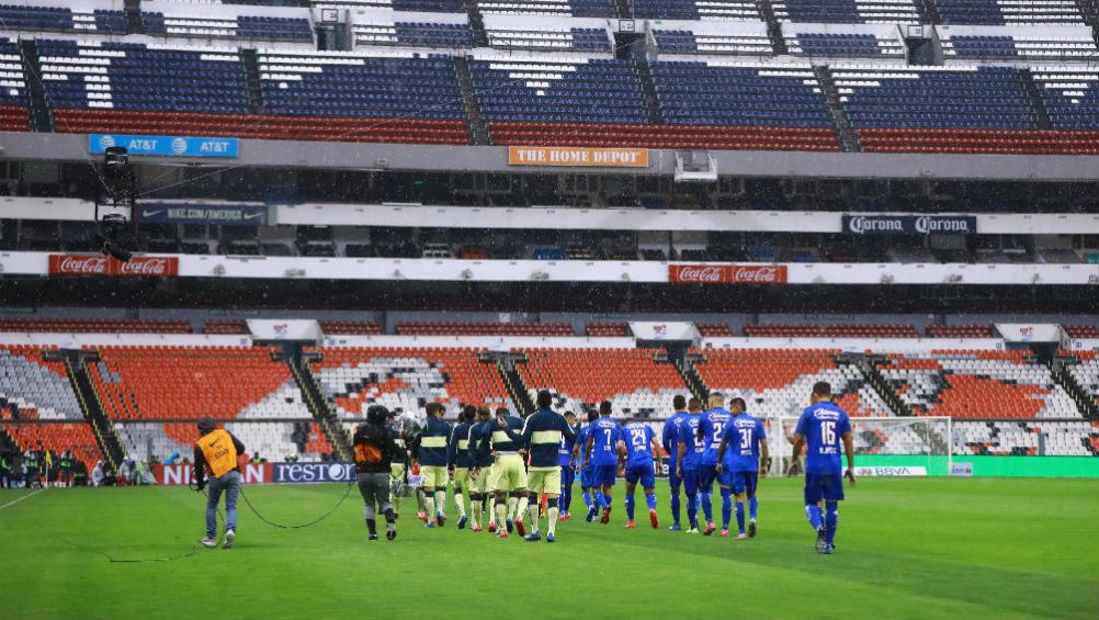 Estadio Azteca sin aficionados