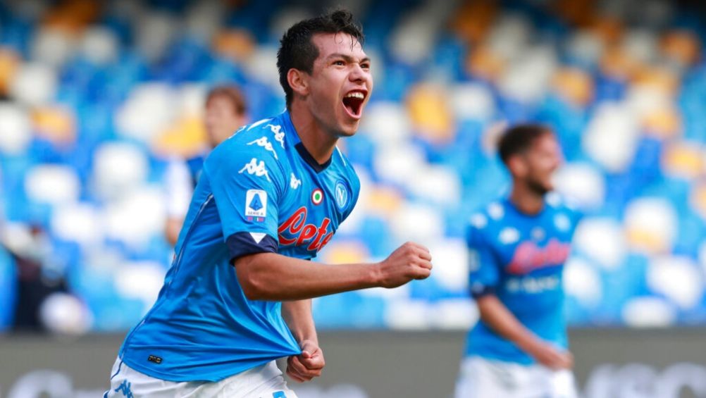 Hirving Lozano luego de marcar gol ante el Atalanta