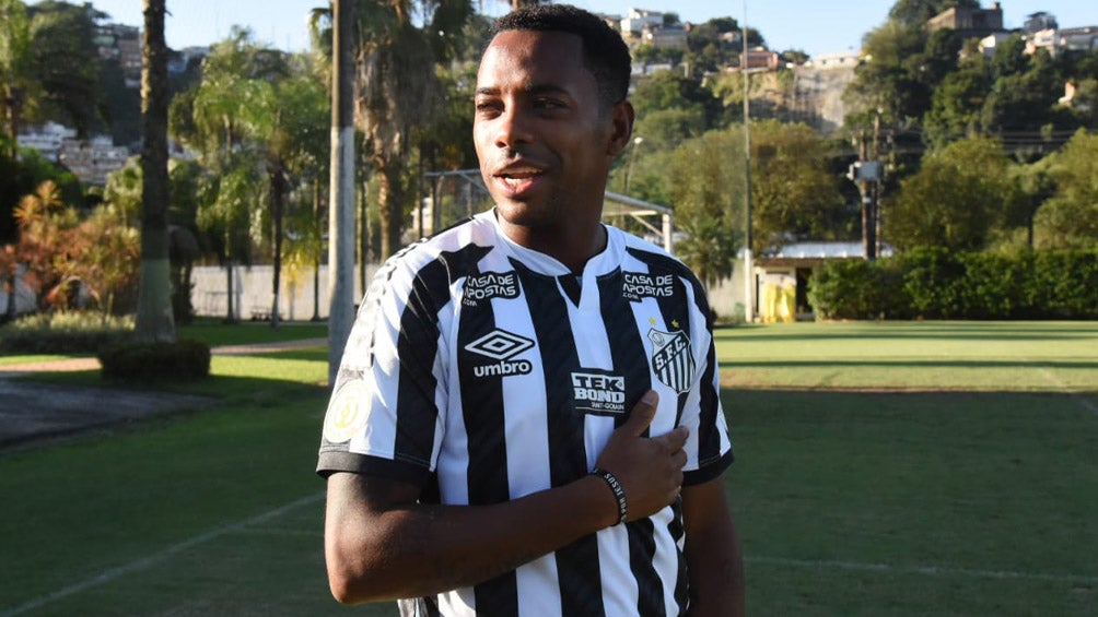 Robinho porta los colores del Santos de Brasil 