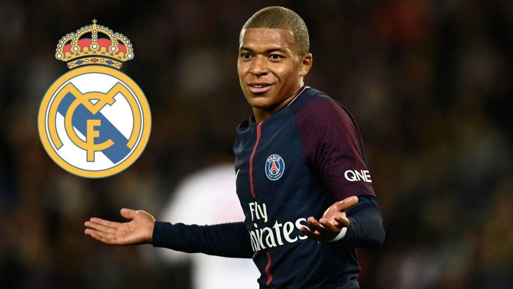 Kylian Mbappé en partido con el PSG