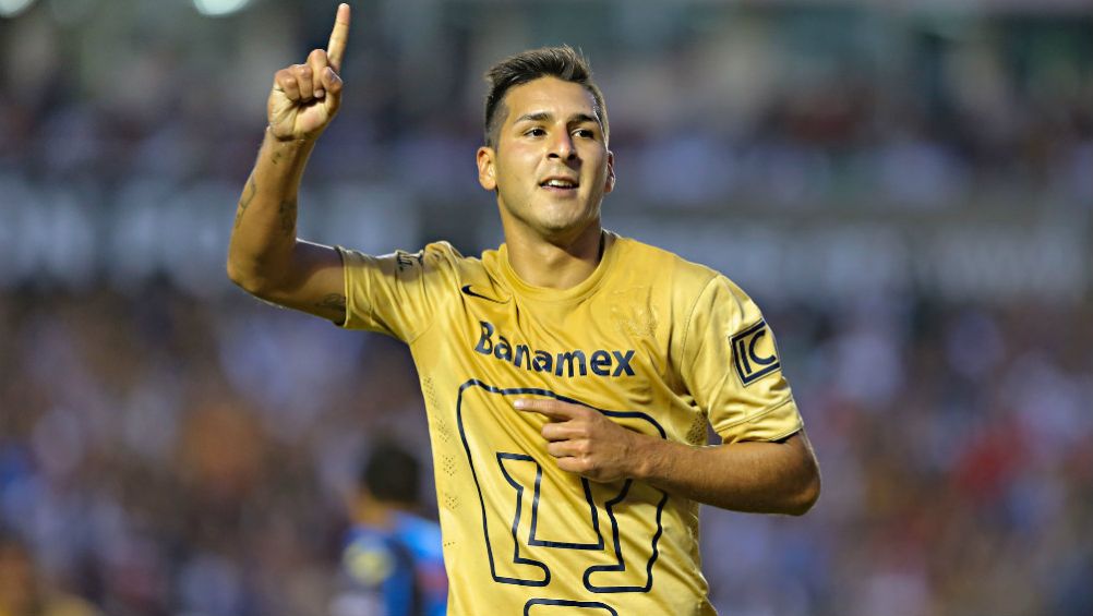 Ismael Sosa como jugador de Pumas