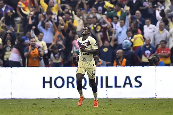 El volante durante su etapa con América 