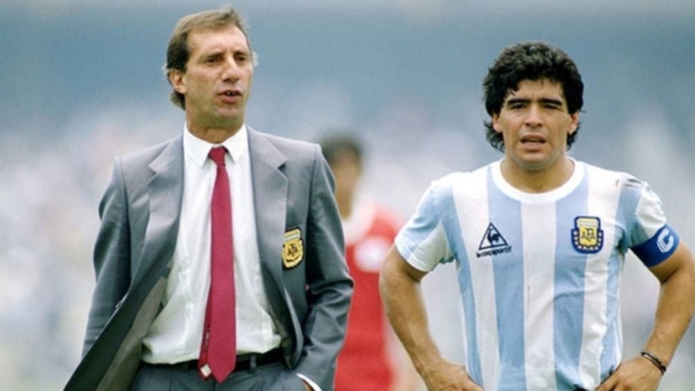 Carlos Salvador Bilardo y Diego Maradona en México 86