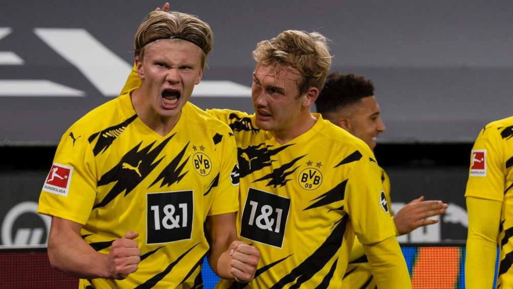 Erling Haaland después de anotar gol con el Borussia Dormund