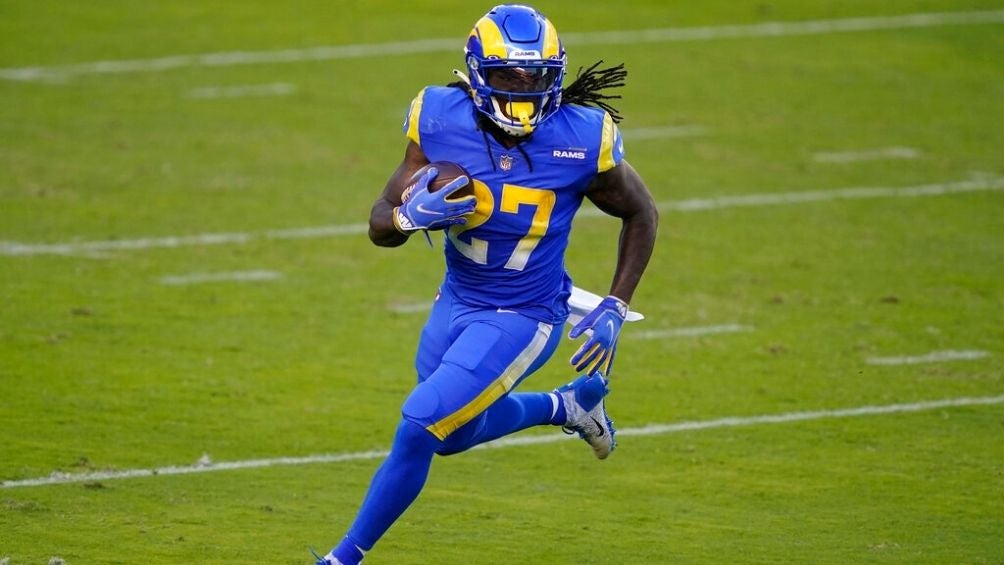 Darrell Henderson, corredor de los Rams 