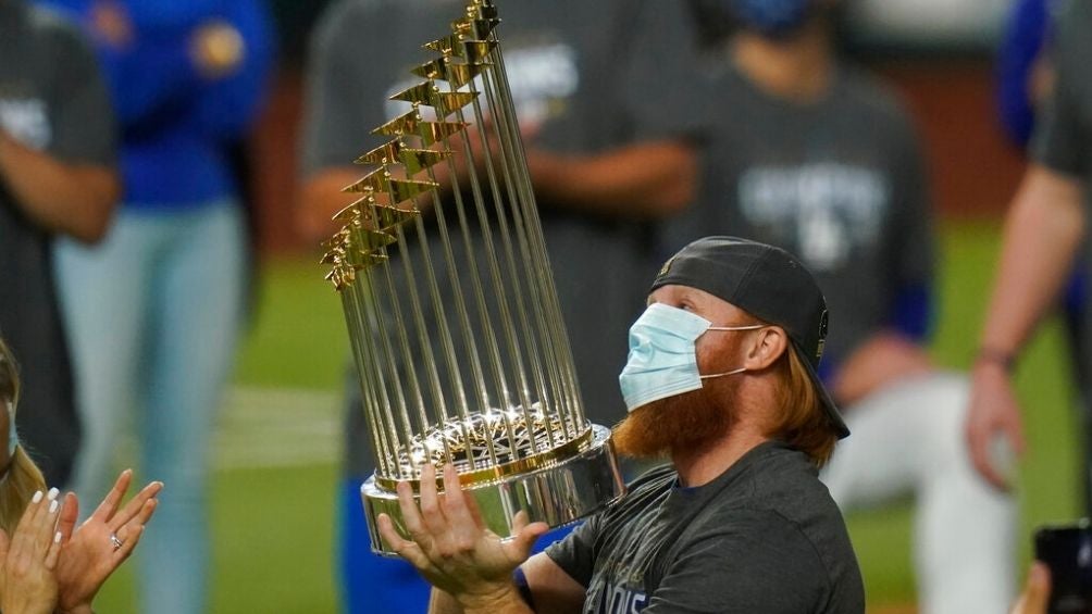 Justin Turner en el Juego 6 de la Serie Mundial 