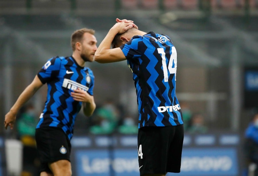 Ivan Perisic lamentándose en el partido entre el Inter de Milán y Parma