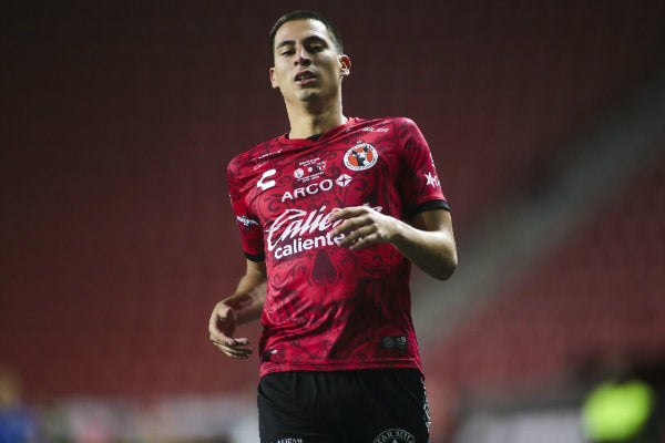 Mauro Lainez en lamento con Xolos