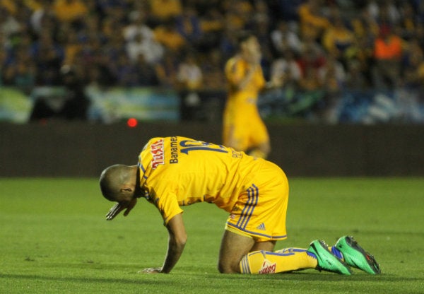 Guido Pizarro en lamento con Tigres