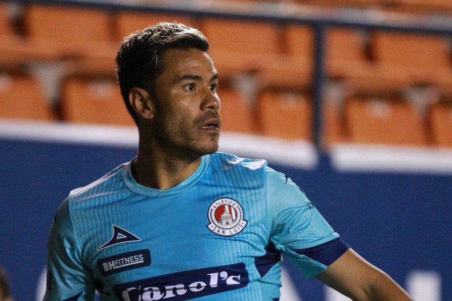 Pablo Barrera durante un partido con Atlético de San Luis