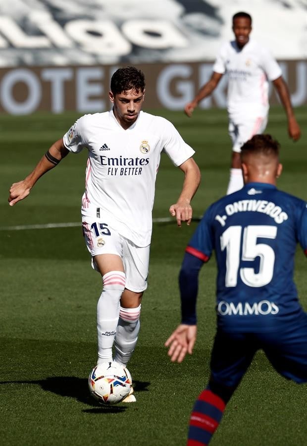 Federico Valverde durante un partido con el Real Madrid