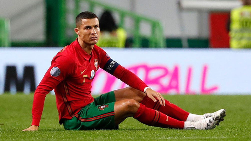 Cristiano Ronaldo durante un duelo con Portugal 