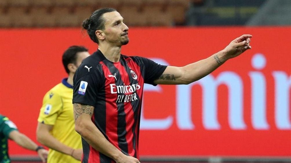 Zlatan Ibrahimovic en un partido con el Milan 