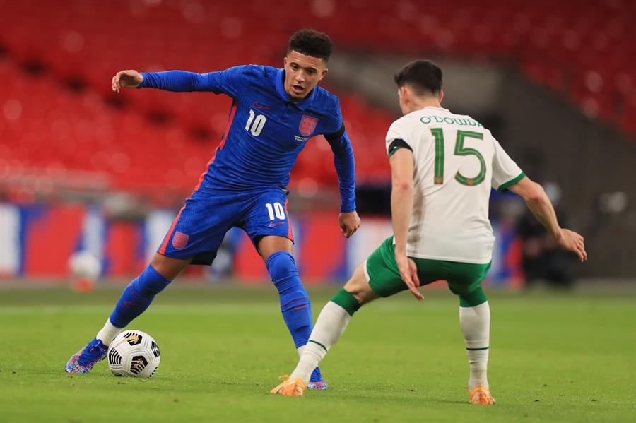 Jadon Sancho en acción ante Irlanda