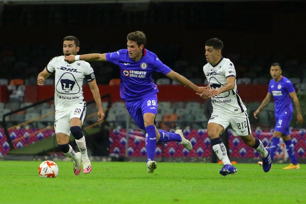 Santiago Giménez, delantero de Cruz Azul