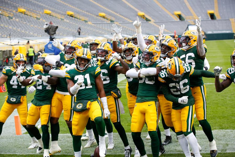 Jugadores de Green Bay festejando la victoria sobre Jacksonville