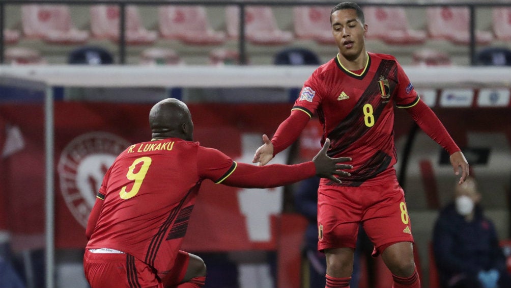 Lukaku y Tielemans en acción ante Inglaterra