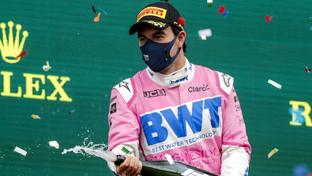 Checo Pérez en festejo