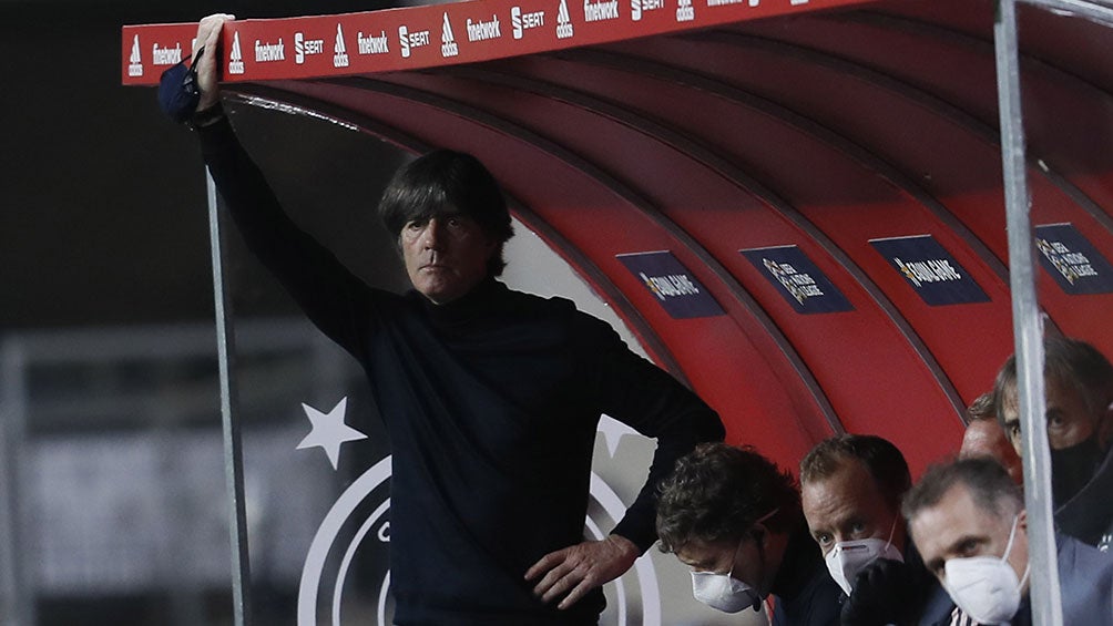  Joachim Löw en el partido contra España