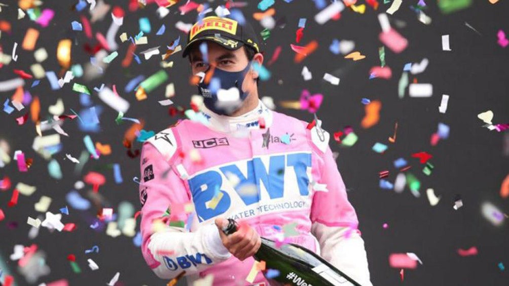 Checo Pérez en festejo