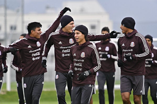 Diego Lainez en la última concentración con Selección Mexicana