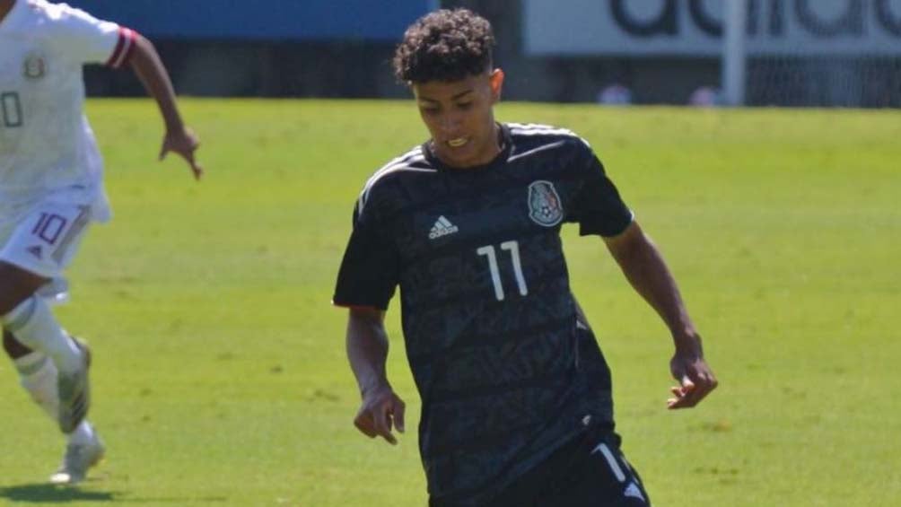 Alejandro Santana en la concentración con la Selección 