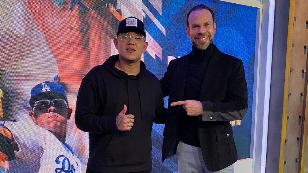 Zague junto a Julio Urías en TV Azteca