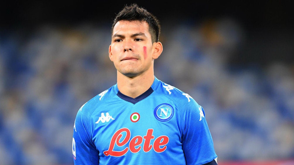 Chucky Lozano jugando con Napoli