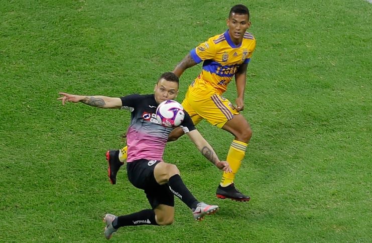 Acciones entre Cruz Azul y Tigres de la J14 del Guardianes 2020