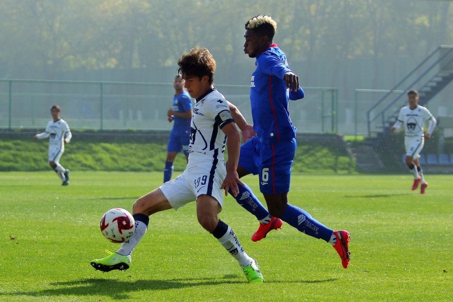 Jonathan Borja durante un partido con Cruz Azul Sub 20