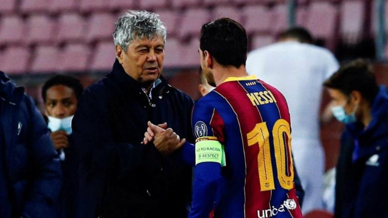 Mircea Lucescu en partido con Messi