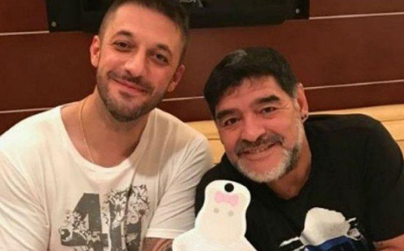 Matías Morla junto a Diego Armando Maradona 