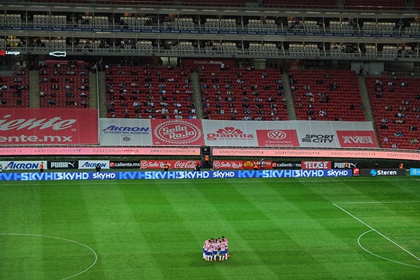 La panorámica del Estadio Akron en el Clásico