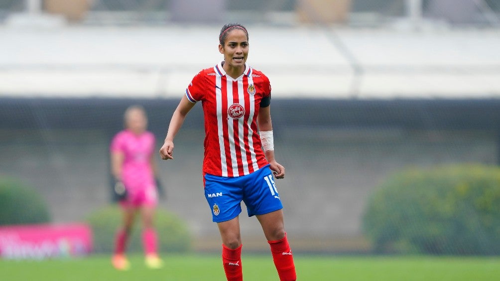 Carolina Jaramillo durante un partido con Chivas