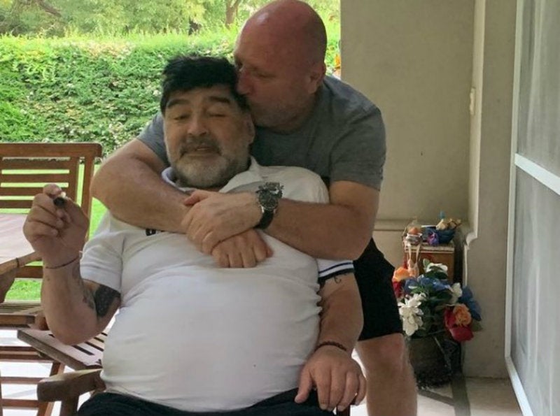 Mariano Israelit con Maradona