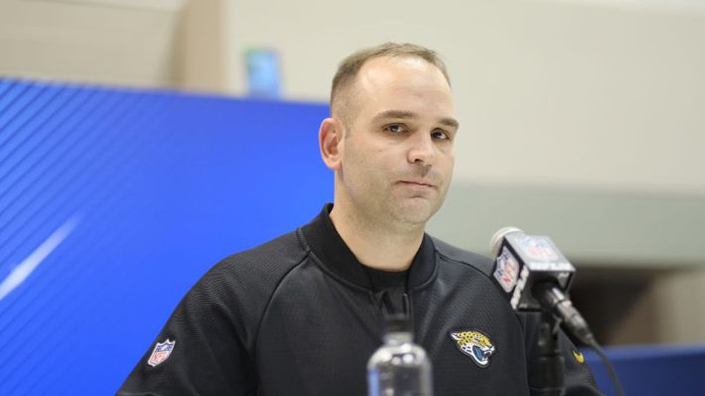 Dave Caldwell, molesto en conferencia de prensa