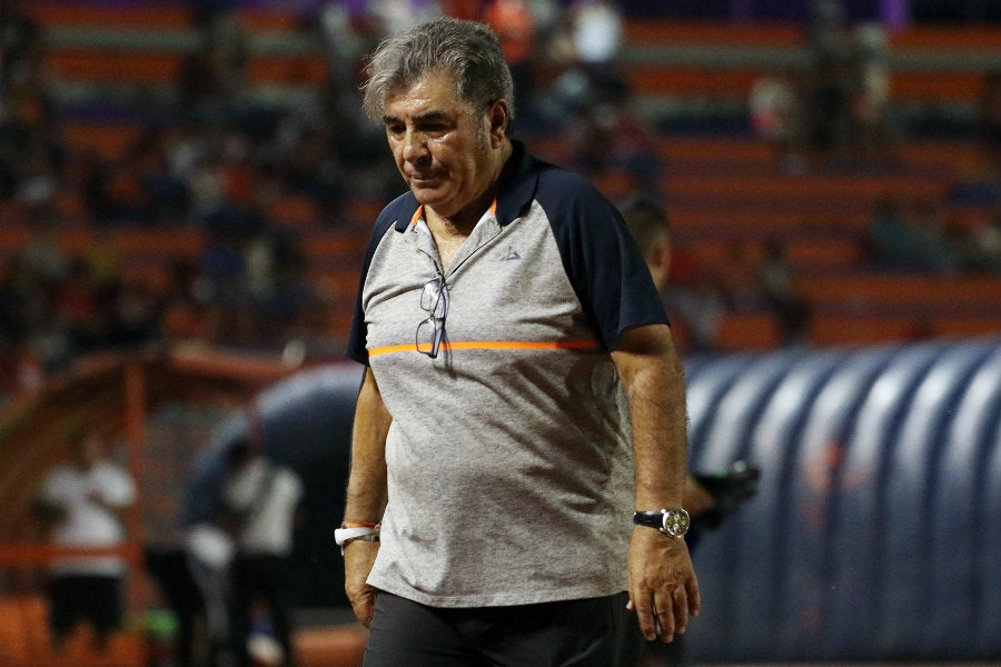 Carlos Reinoso como técnico de Correcaminos