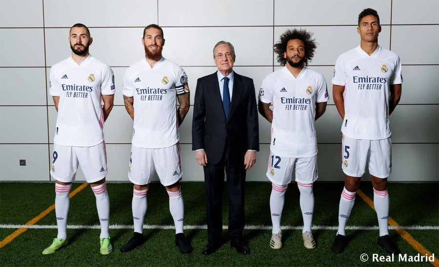 Florentino Pérez con los capitanes del Real Madrid