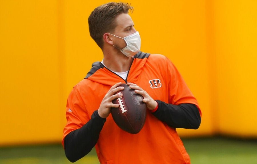 Burrow antes del juego ante Washington 