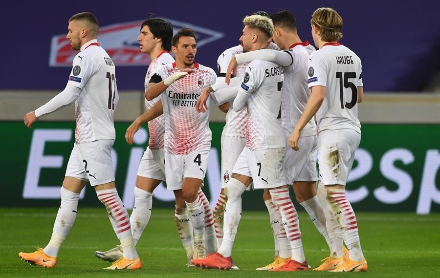 Jugadores del AC Milan celebrando un gol