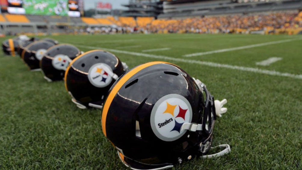 Cascos de Pittsburgh en el emparrillado