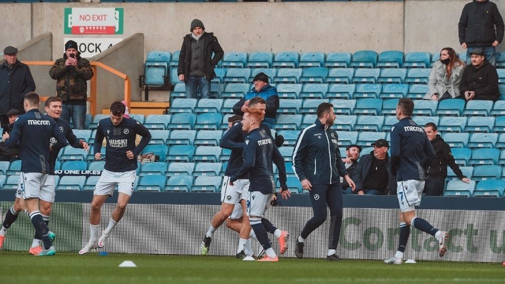 Los aficionados del Millwall pudieron volver al estadio 