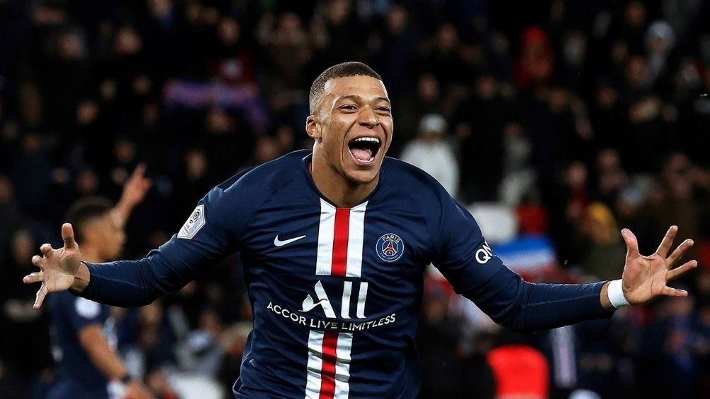 Mbappé en partido con el PSG 