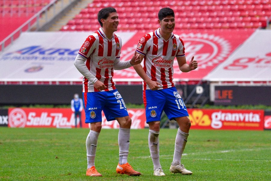 Diego Campillo y Zahid Muñoz celebrando