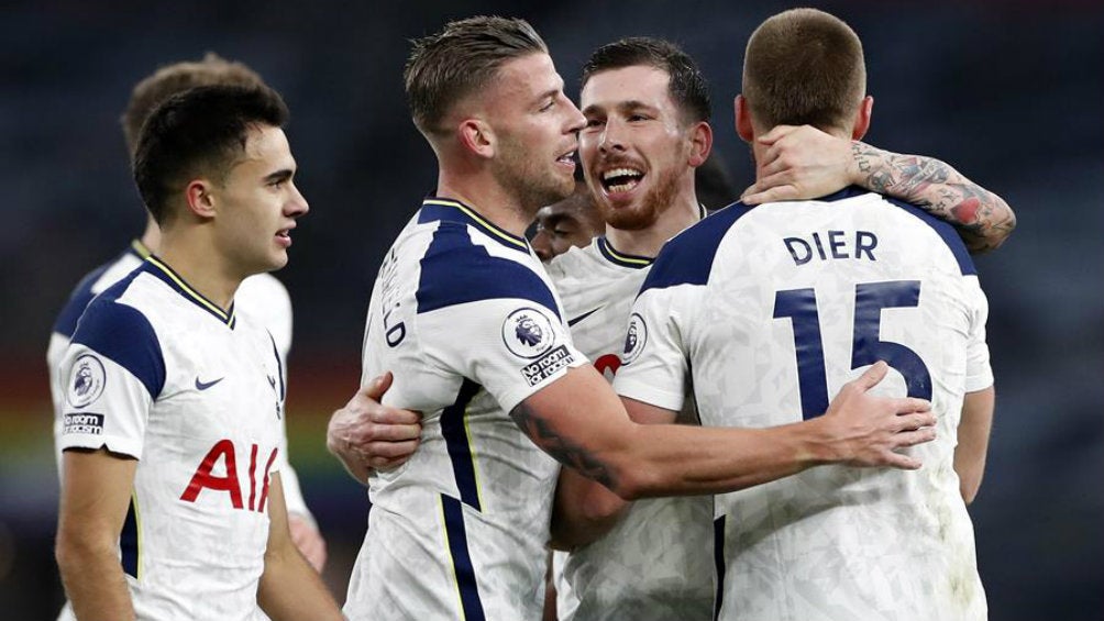 Tottenham en celebración de gol