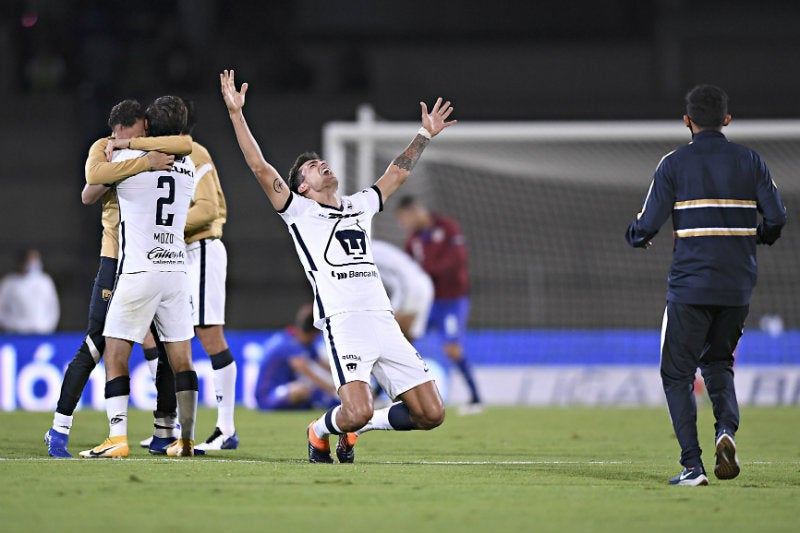 Dinenno en celebración por pase a la final