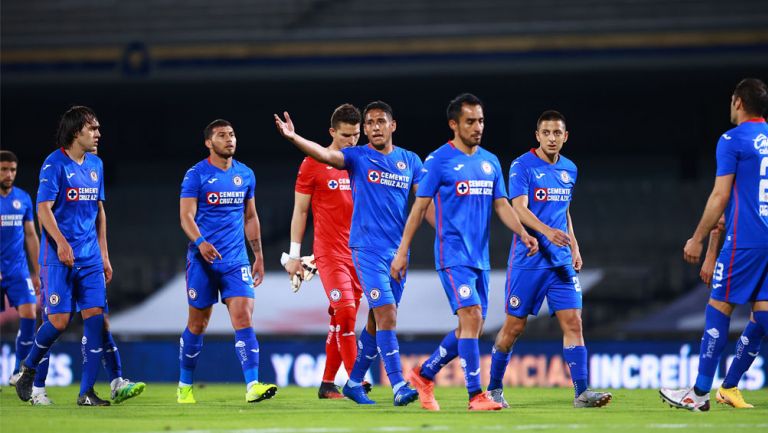 Jugadores de La Máquina tras derrota ante Pumas